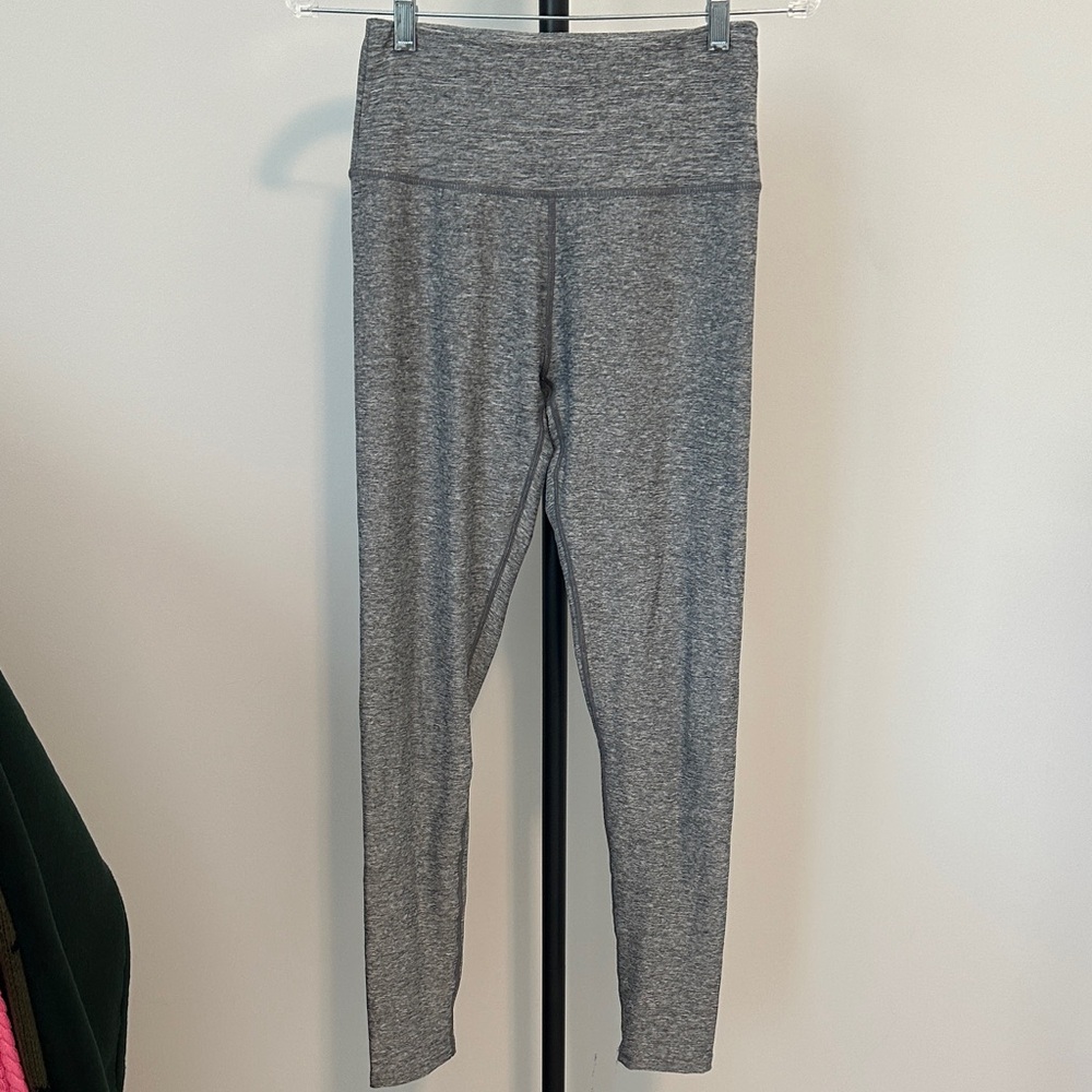 Leg3nd Heather Gray Women's Leggings